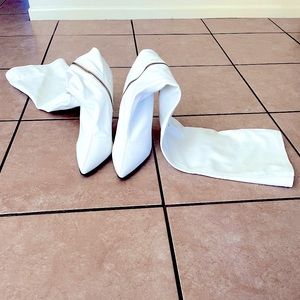 White Over-the-knee Heeled Boots